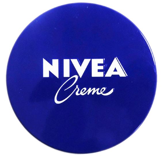 se puede usar crema nivea para tatuajes