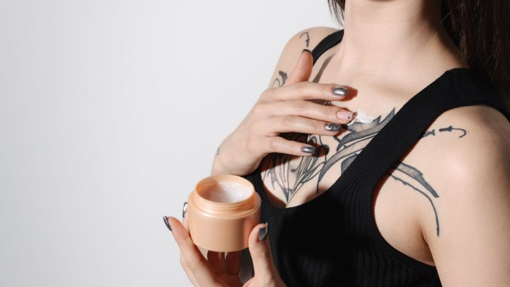 Crema cicatrizante para tatuajes