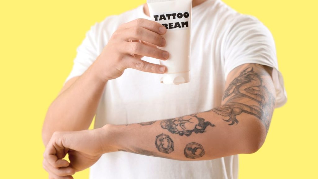 Crema para hidratar tatuajes